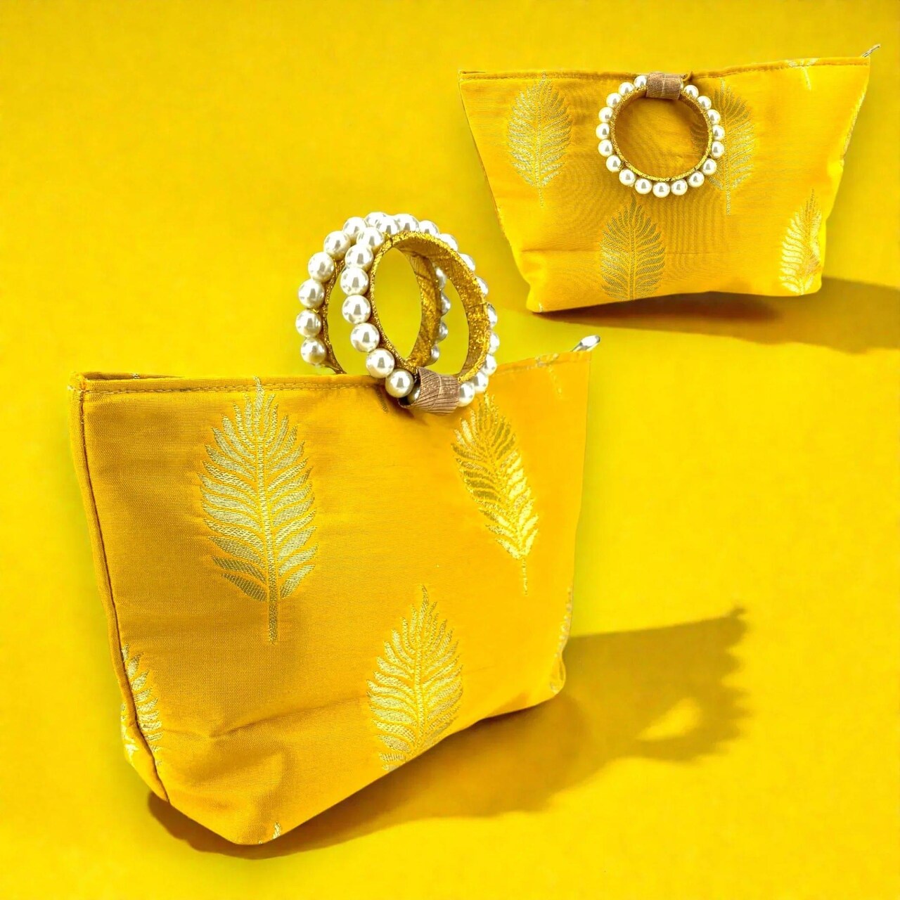 Eid Gift, Silk Hand Bag, Nikah Favor, Indian Muslim Punjabi Wedding Favor, Diwali Gift Bag, Diwali Favor, Diwali Gift, Housewarming Favor,